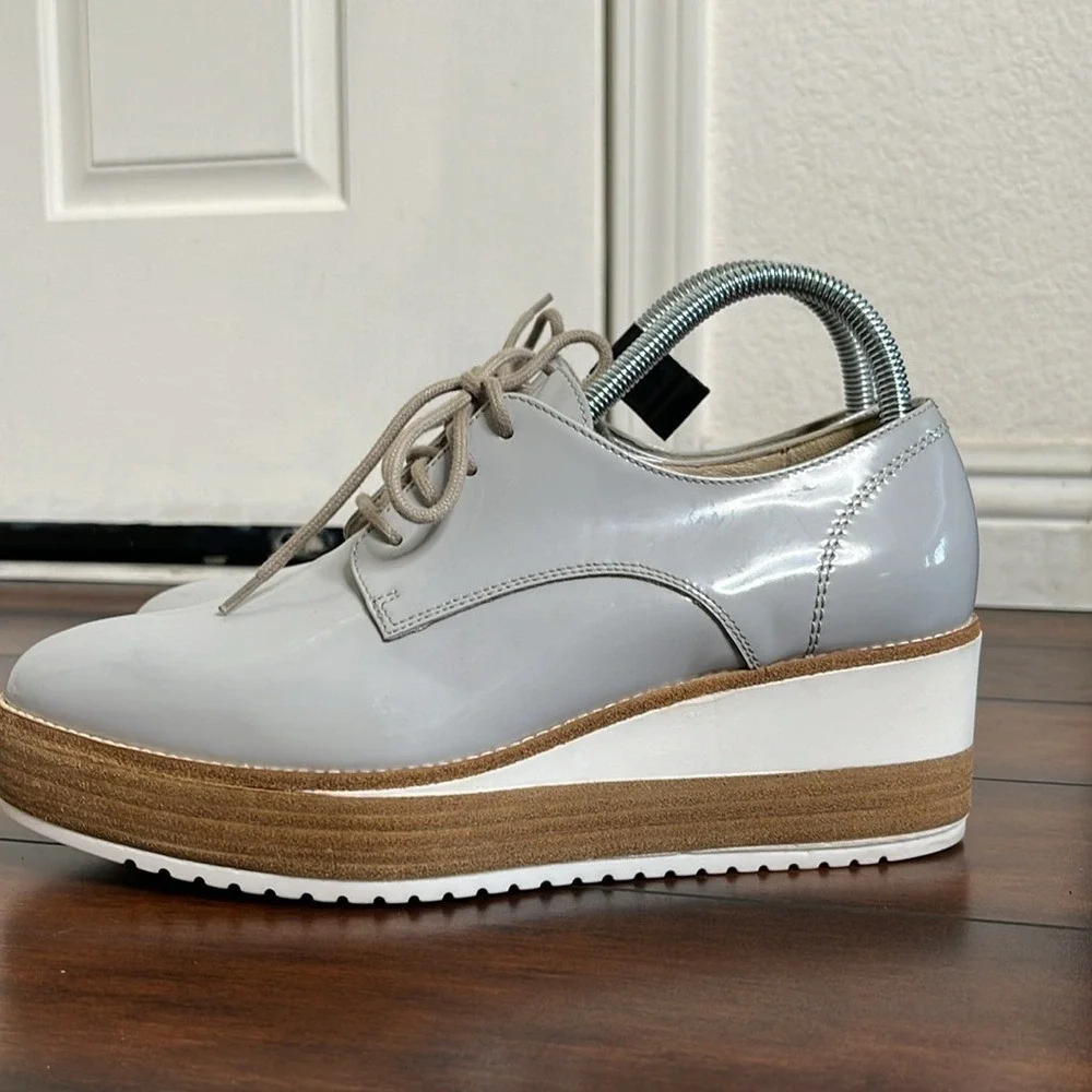 Janet Sport Platform Oxfords Women's size 39 Grey Patent Leather Lace Up Wedge‎